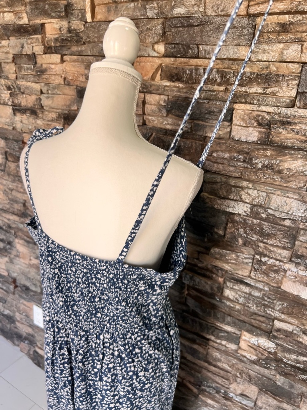 Old Navy Navy and White Floral Midi Sundress with Tie Straps - Picture 8 of 12
